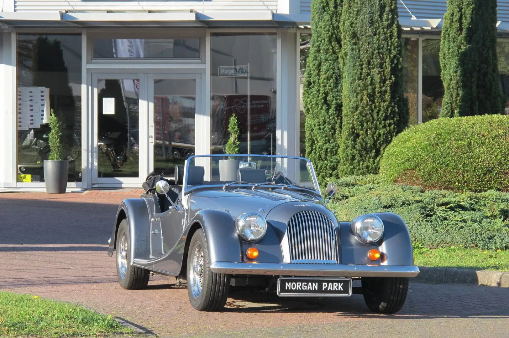 Morgan Plus 4 SEHR gut ausgestattet, siehe Text ! Grau - 2