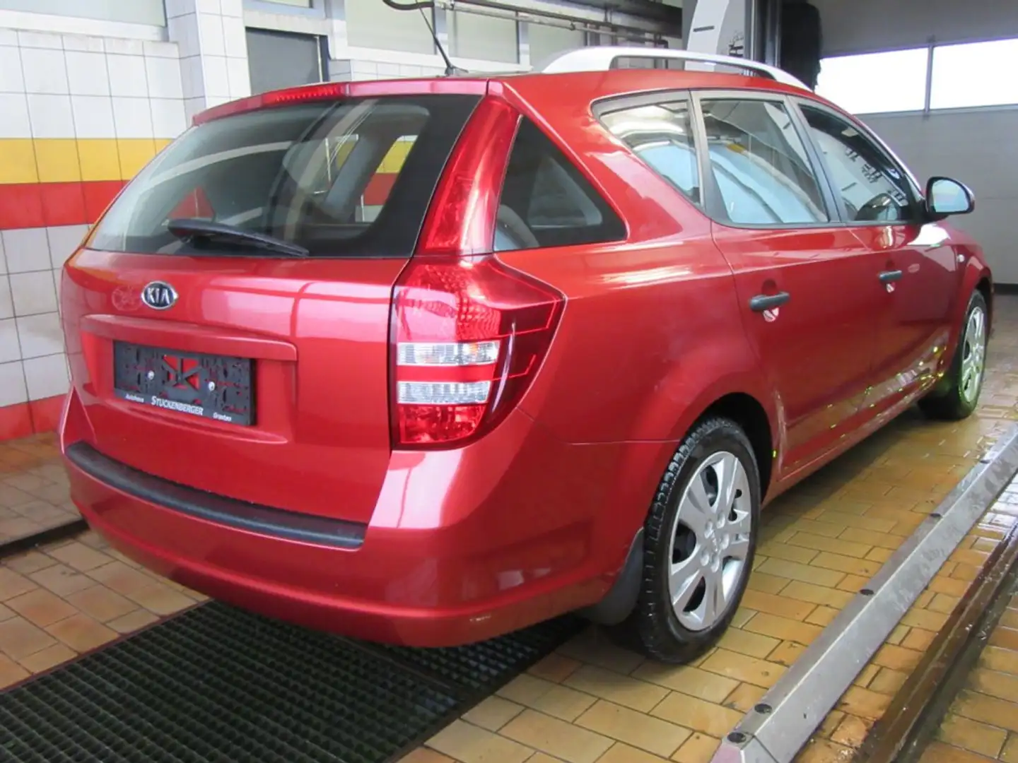 Kia Ceed / cee'd Ceed SW CVVT 1,4 Cool Braun - 2