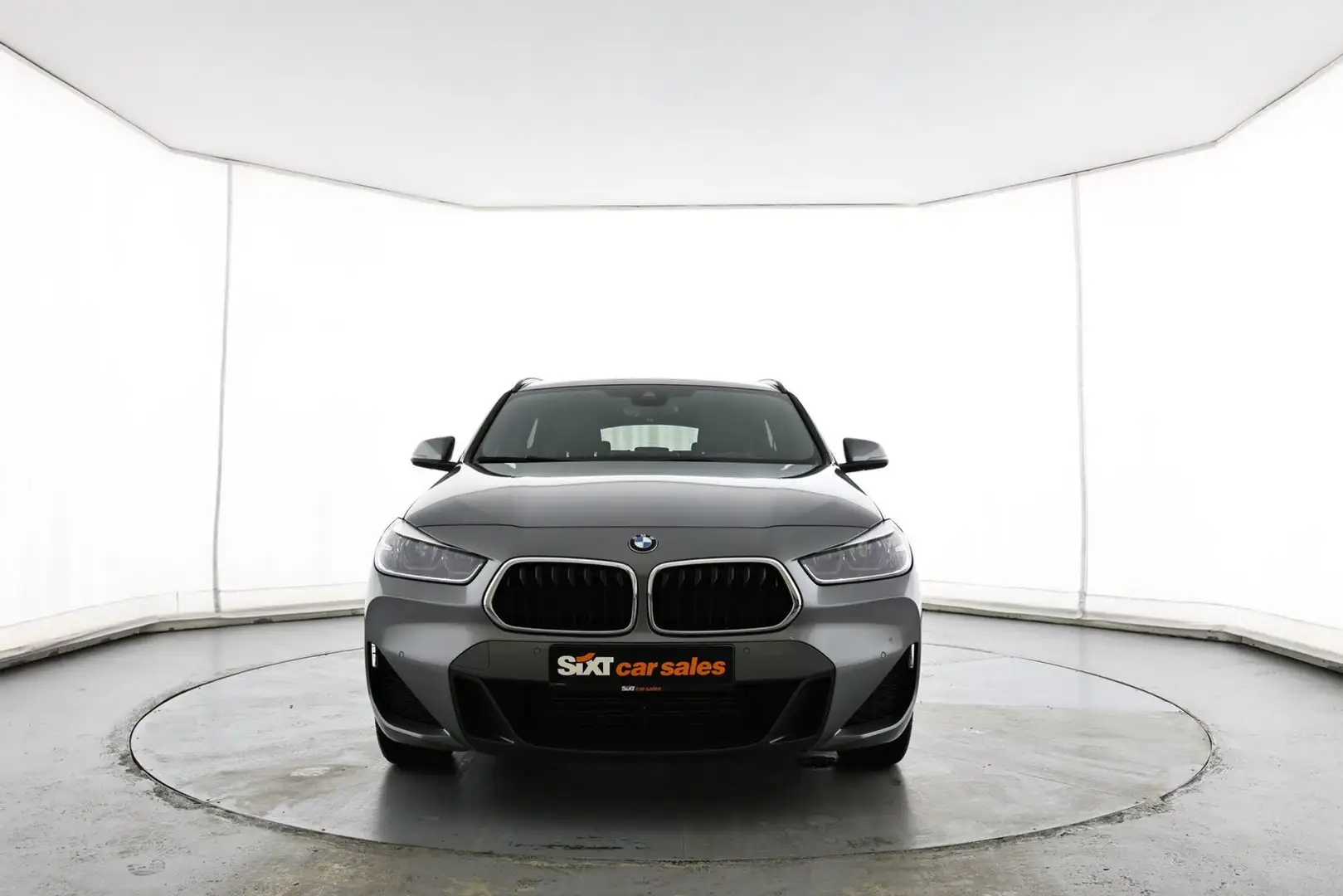 BMW X2 sDrive18d M Sport Nav+HUD|ParkAs|ad.FW|DA|LED Gris - 2