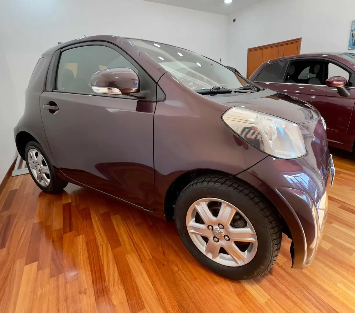 Toyota iQ 1.0 Sol Rosso - 1