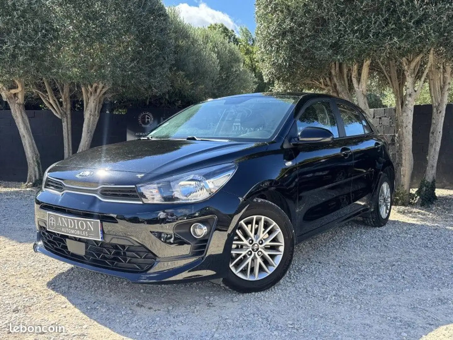 Kia Rio 1.0 T-GDI 100CH ACTIVE GARANTIE 3 ANS Zwart - 1