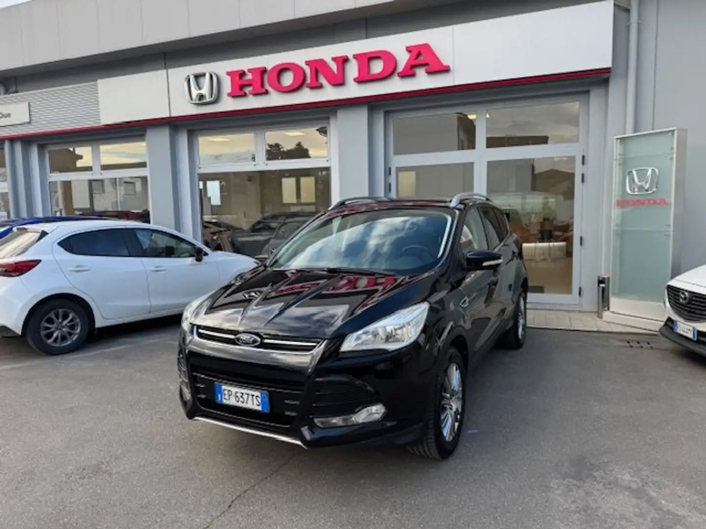 Ford Kuga Kuga 2.0 Diesel automatica Titanium 4x4 Nero - 1