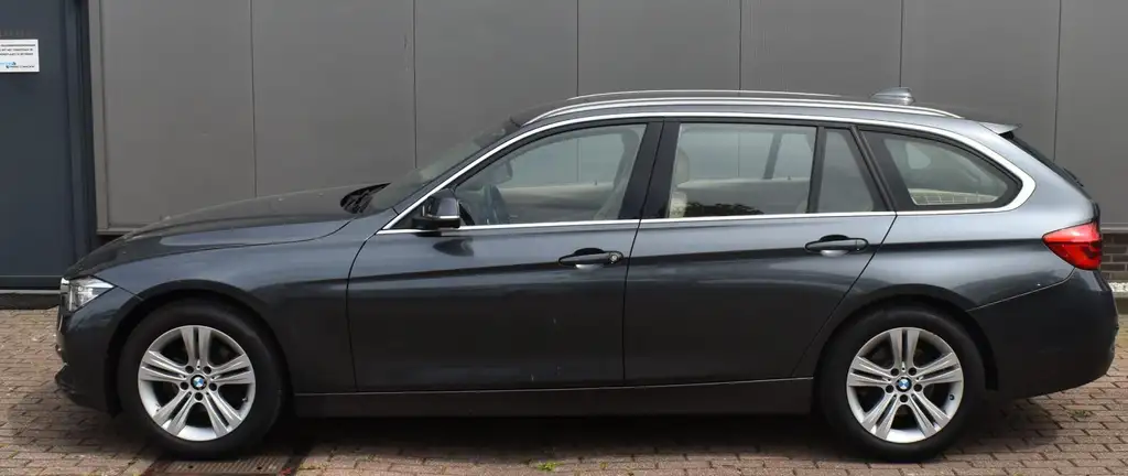 BMW 320 2017 из Европы — купить под ключ