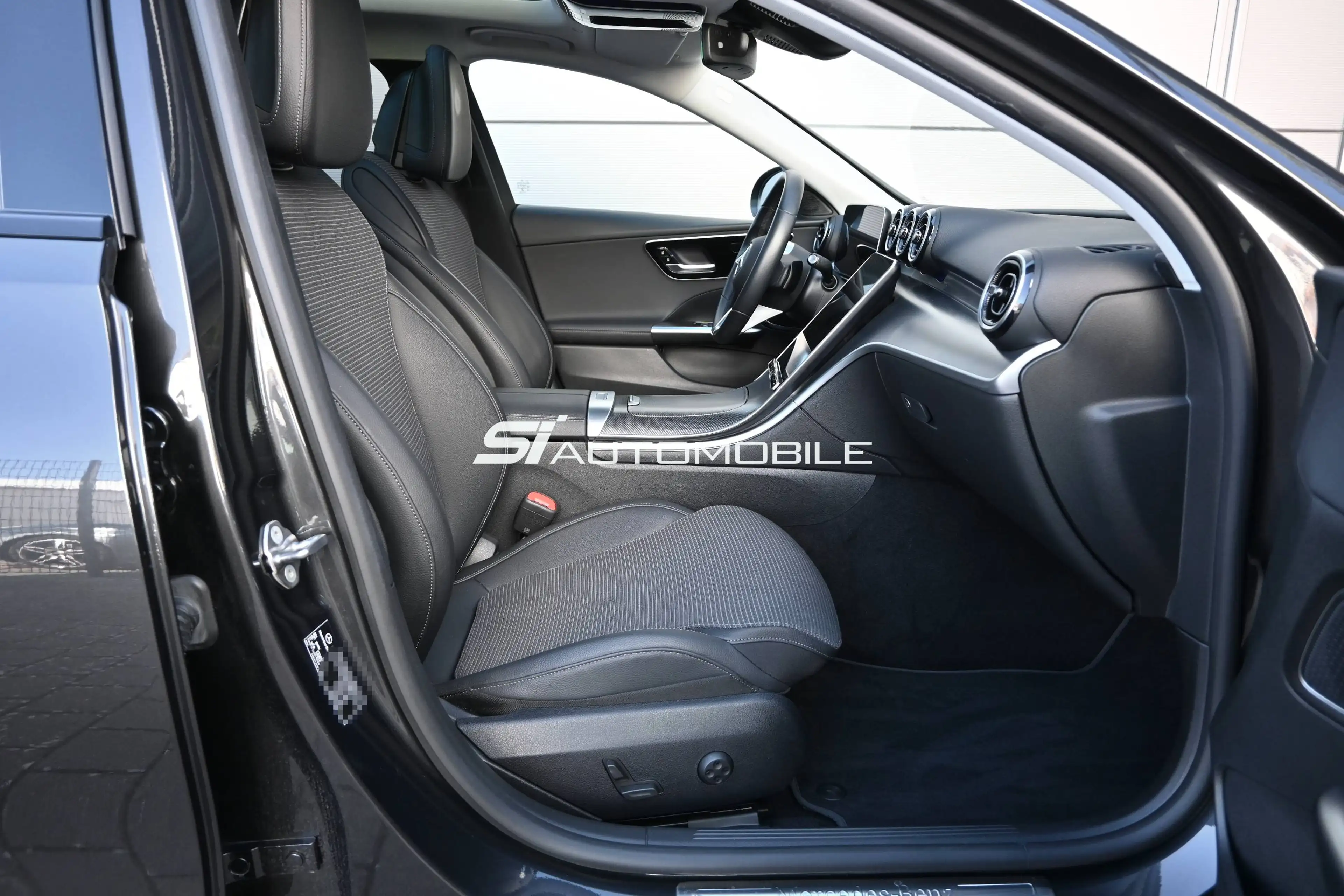 Mercedes-Benz C 220 d Aut. °ACC°NIGHT°PANO°STANDHEIZ°SOUND° — photo 12
