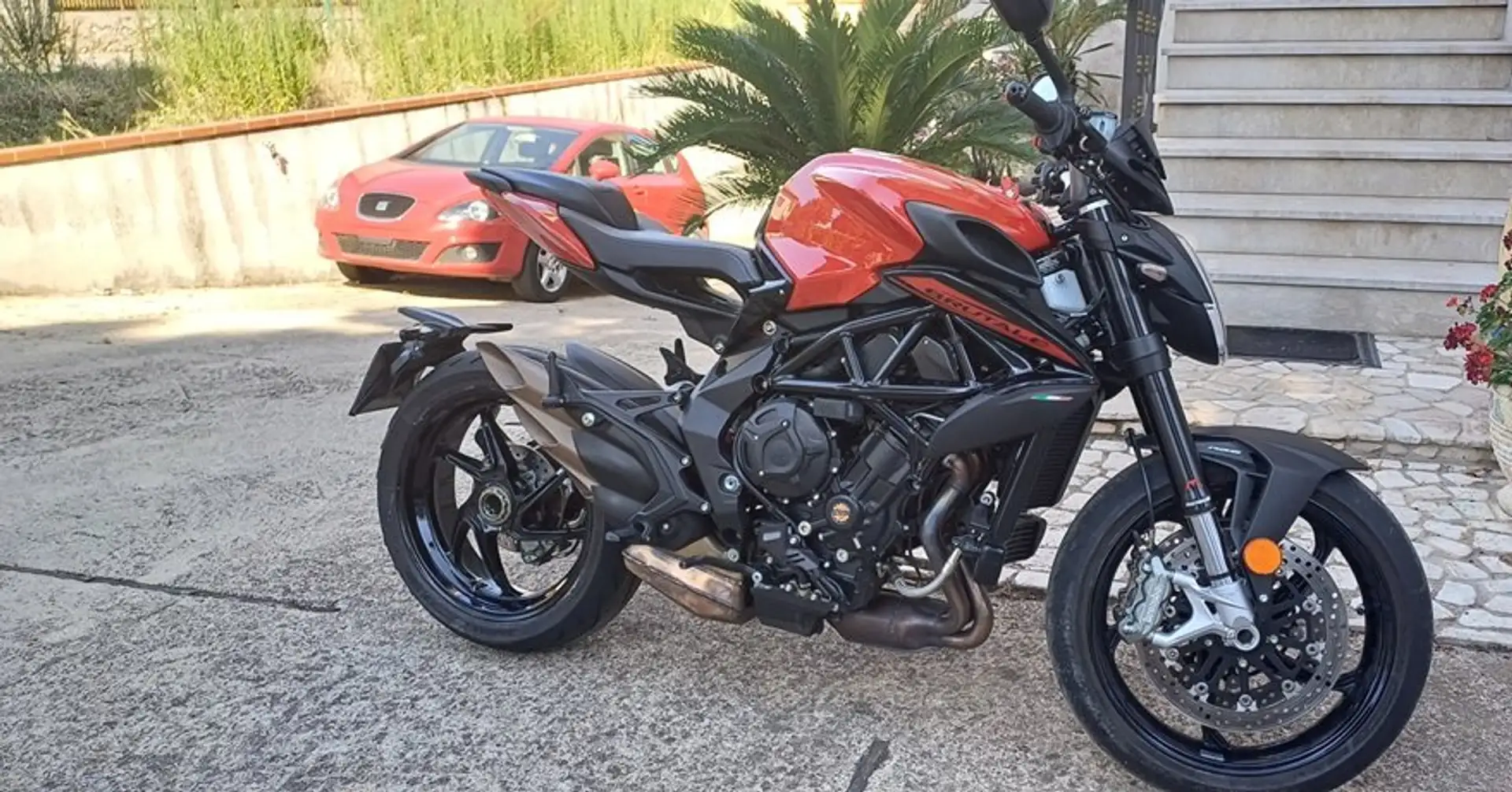 MV Agusta Brutale 800 Rosso - 1