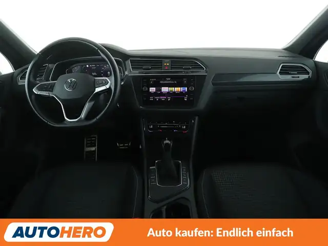 Volkswagen Tiguan view 12