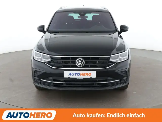 Volkswagen Tiguan view 9