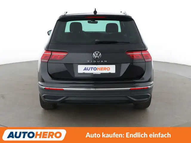 Volkswagen Tiguan view 5