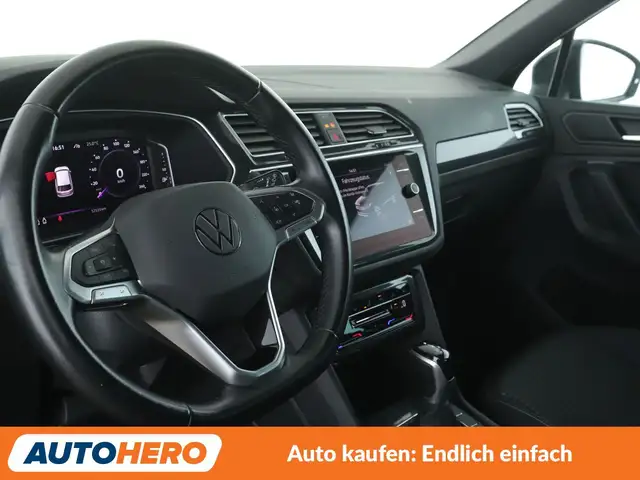 Volkswagen Tiguan view 11