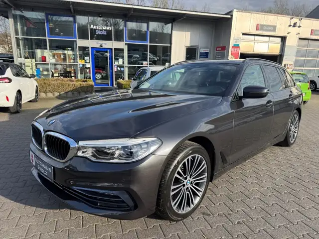 BMW 520 i Sport Line Touring Park-Assistent Luftfederung N