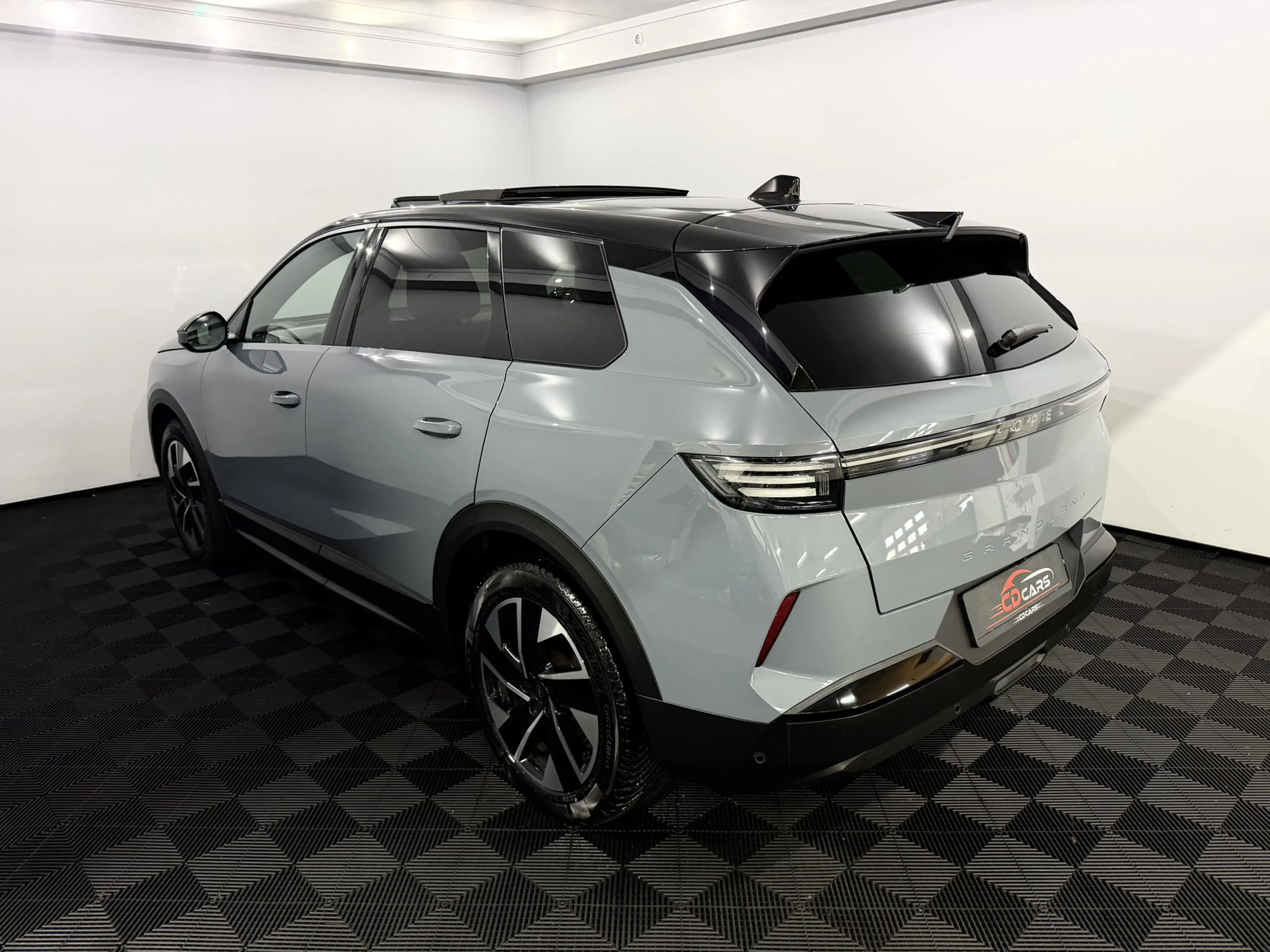 Opel Grandland 1.2 Turbo Hybrid 145pk eDCT6 GS Panoramadak, 360 C — photo 4