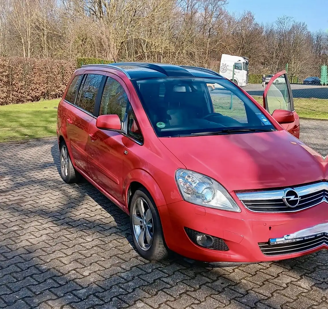 Opel Zafira Innovation "110 Jahre" Rosso - 2