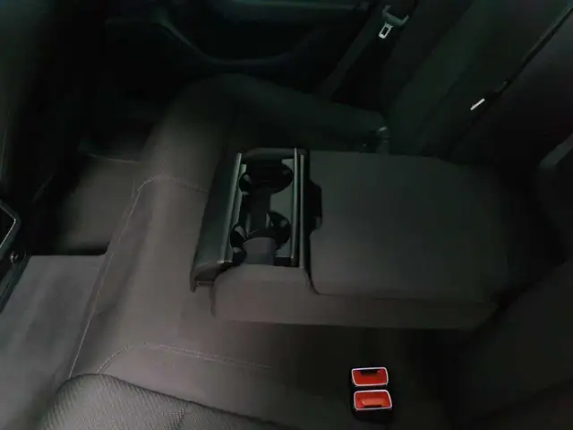 Audi A6 view 15