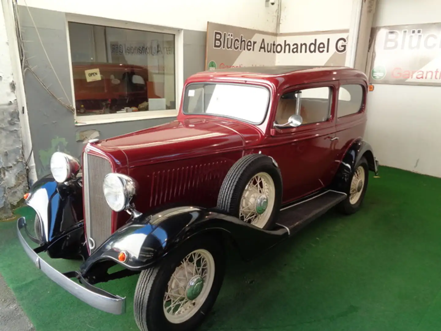 Chevrolet Sedan Six 2 Door Sechszylinder Roşu - 1