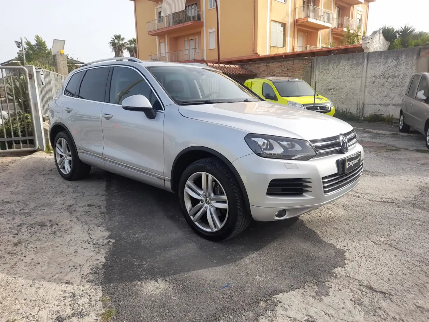 Volkswagen Touareg 3.0 V6 tdi Executive 245cv tiptronic Argento - 2