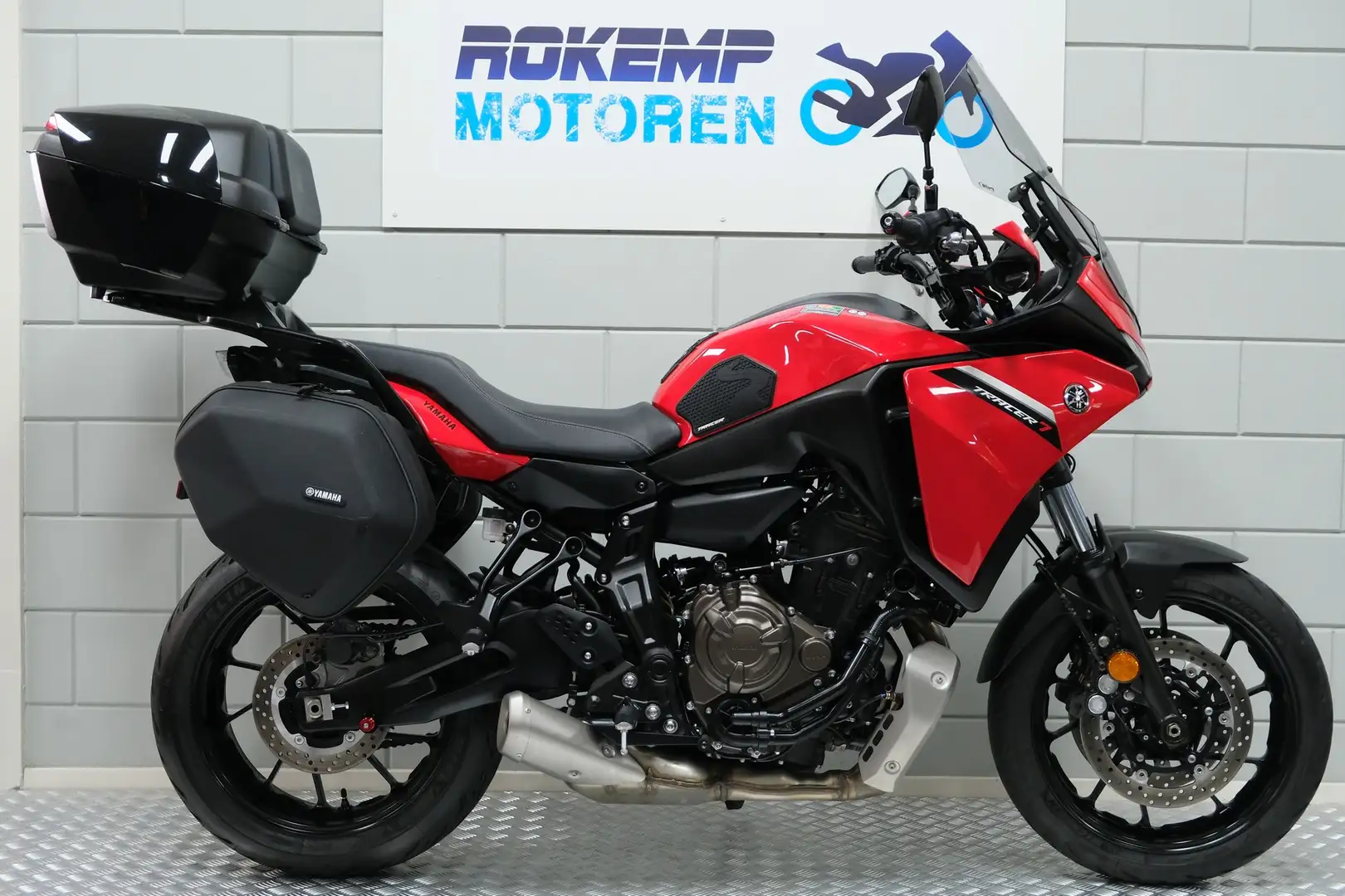Yamaha Tracer 700 Červená - 1