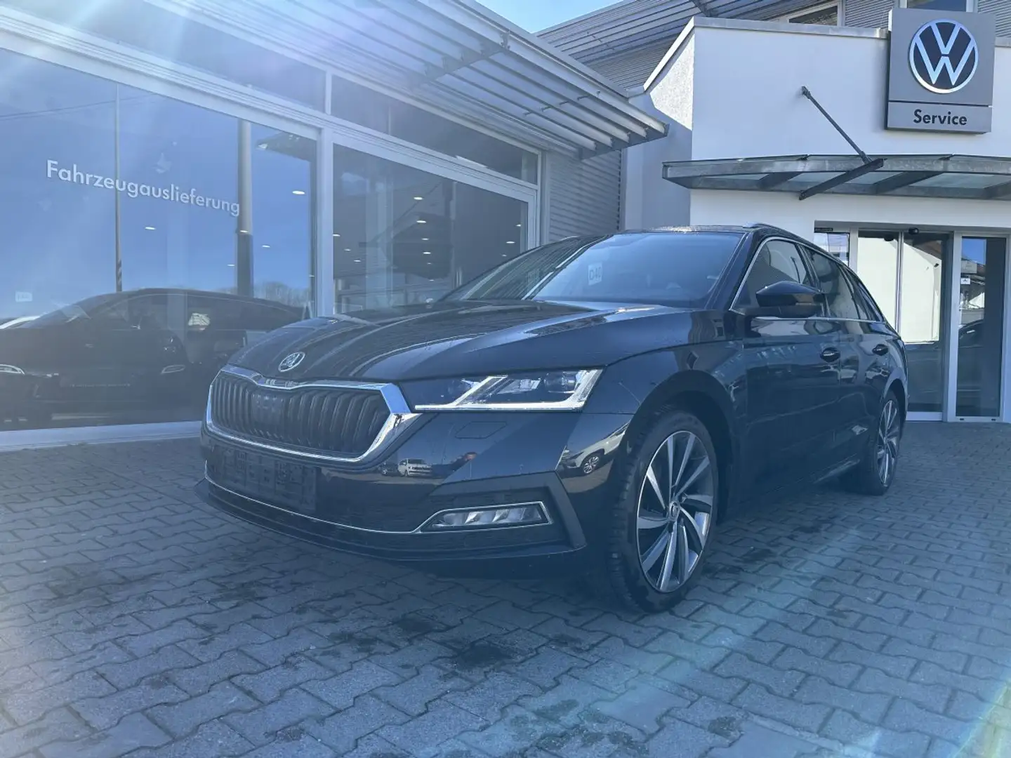 Skoda Octavia Combi 1.5G-TEC DSG FIRST EDITION*VC*LED Noir - 1