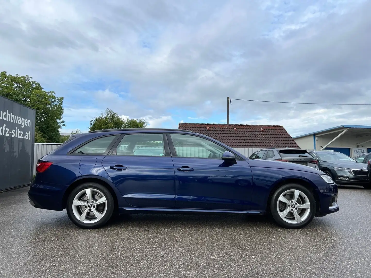 Audi A4 Avant 35 TDI advanced S-tronic | NP: €57.900 Blau - 2