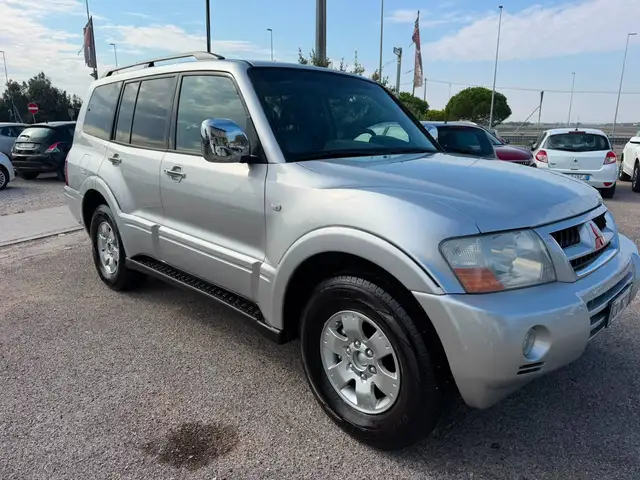 Mitsubishi Pajero Pajero III 2000 5p 3.2 tdi 16v di-d GLS-1