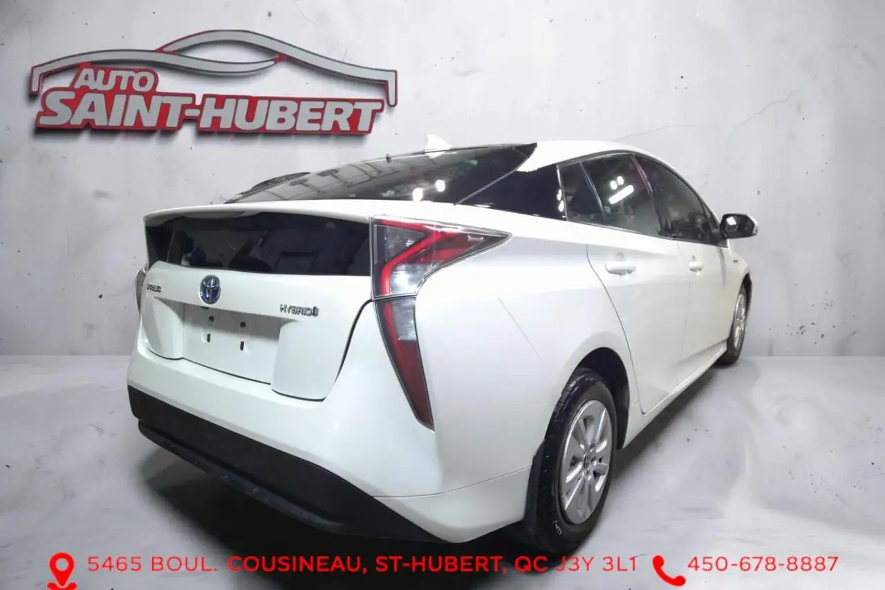 Toyota Prius снимка Toyota Prius