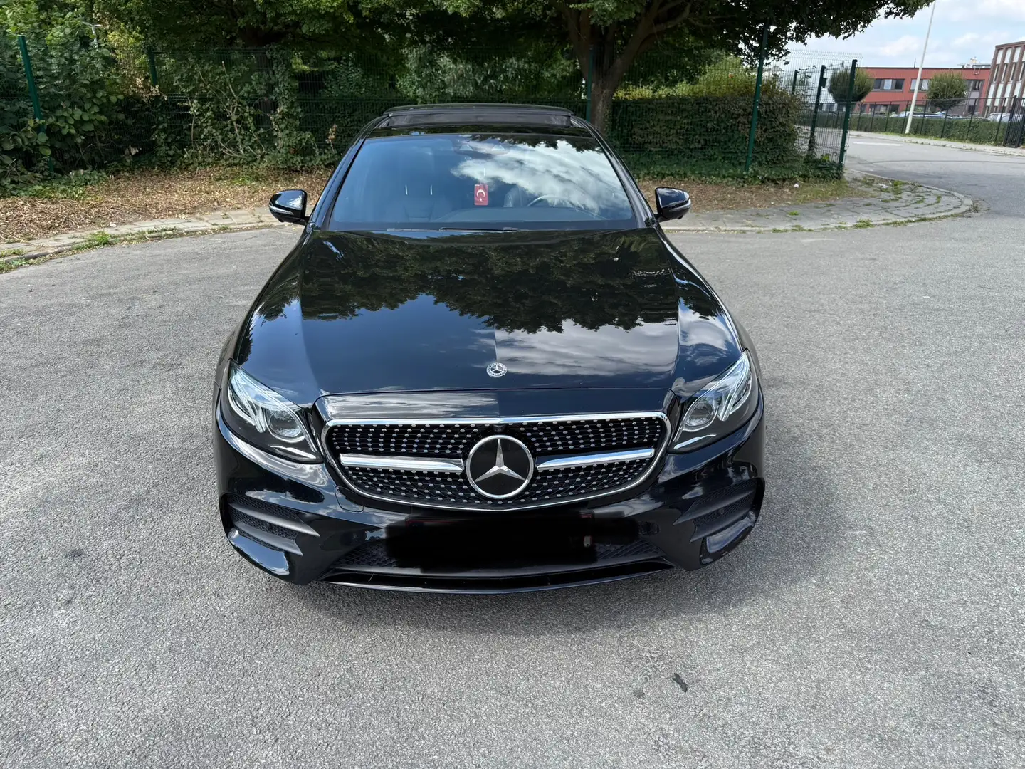 Mercedes-Benz E 220 d Business Solution Limited full AMG line Zwart - 2