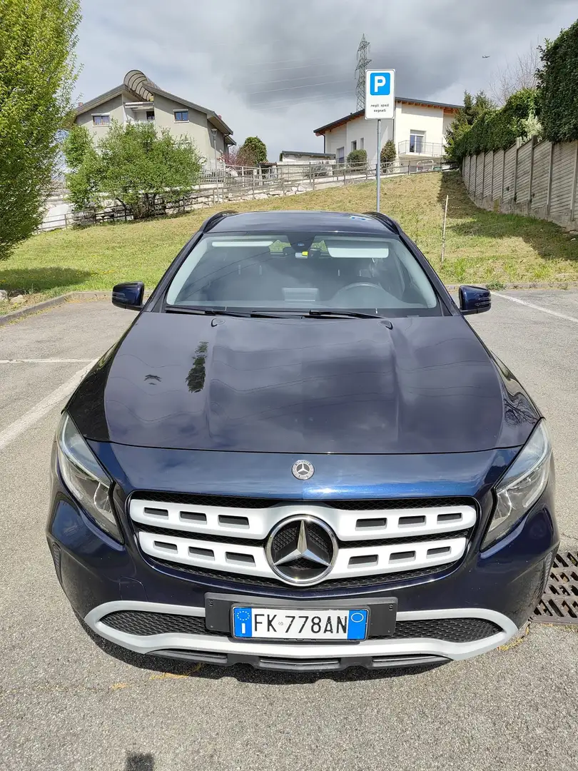 Mercedes-Benz GLA 180 Business Blu/Azzurro - 1