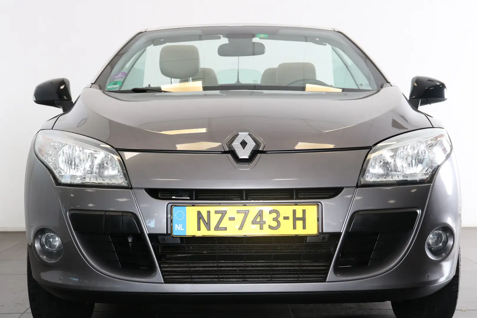 Renault Megane Coupé-Cabriolet 1.4 TCe 130PK Dynamique | Navi | C Gris - 2