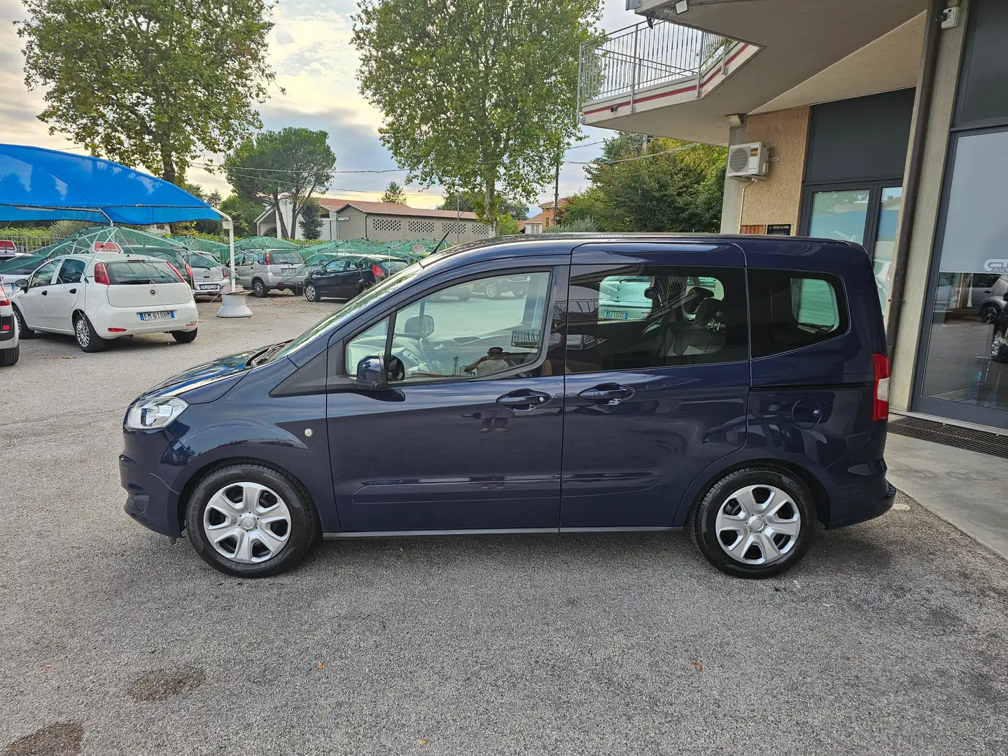 Ford Tourneo Blu/Azzurro - 2