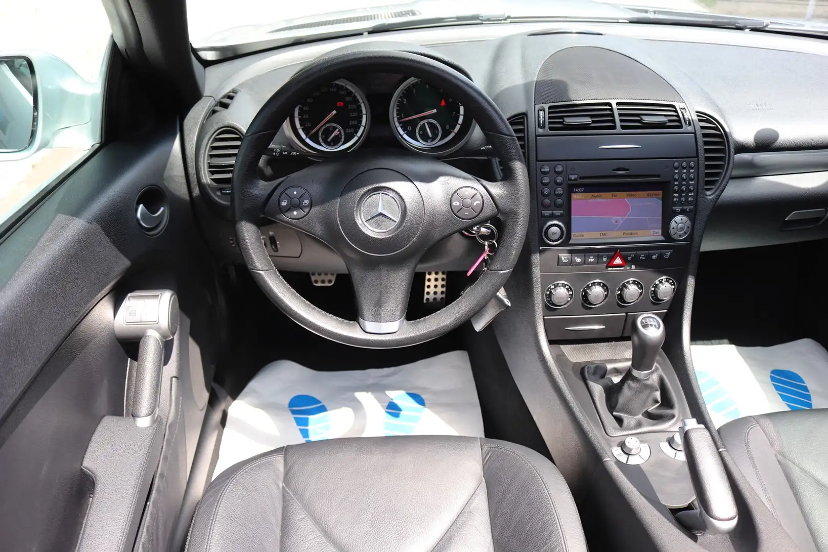 Mercedes-Benz SLK 200 Kompressor NaviDVD*Leder*2xSHZ* Silber - 2