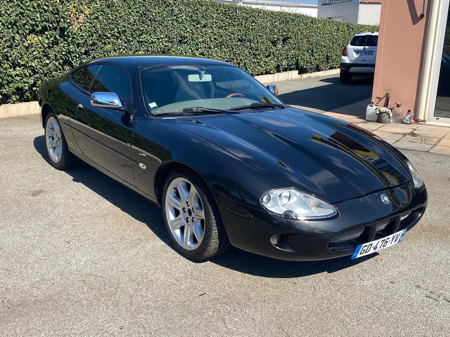 Jaguar XK8 COUPE 4.0 BVA Schwarz - 1