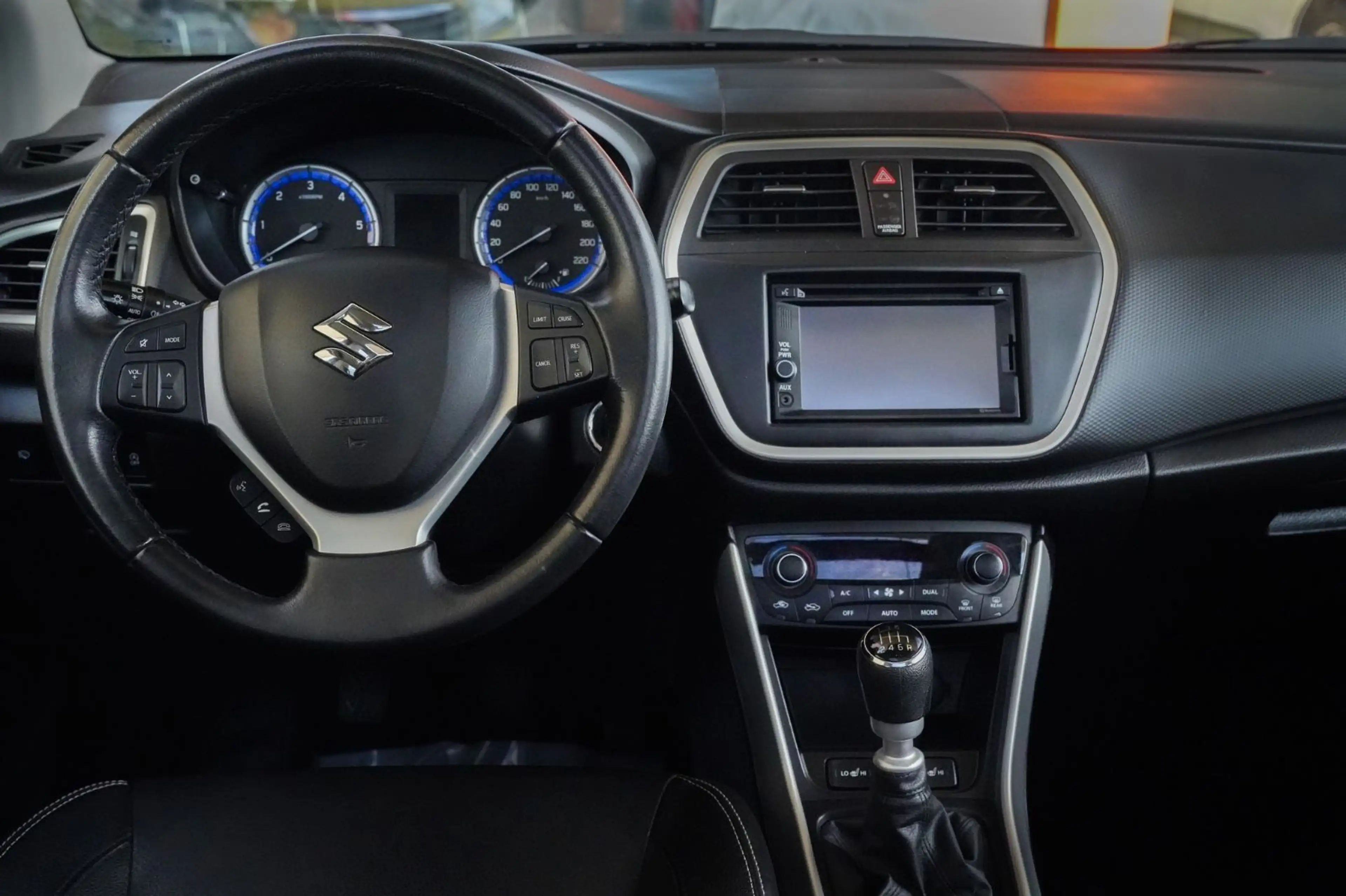 Suzuki SX4 S-Cross Comfort 4x4 *AHK/Klimaaut./Temp.* — photo 4