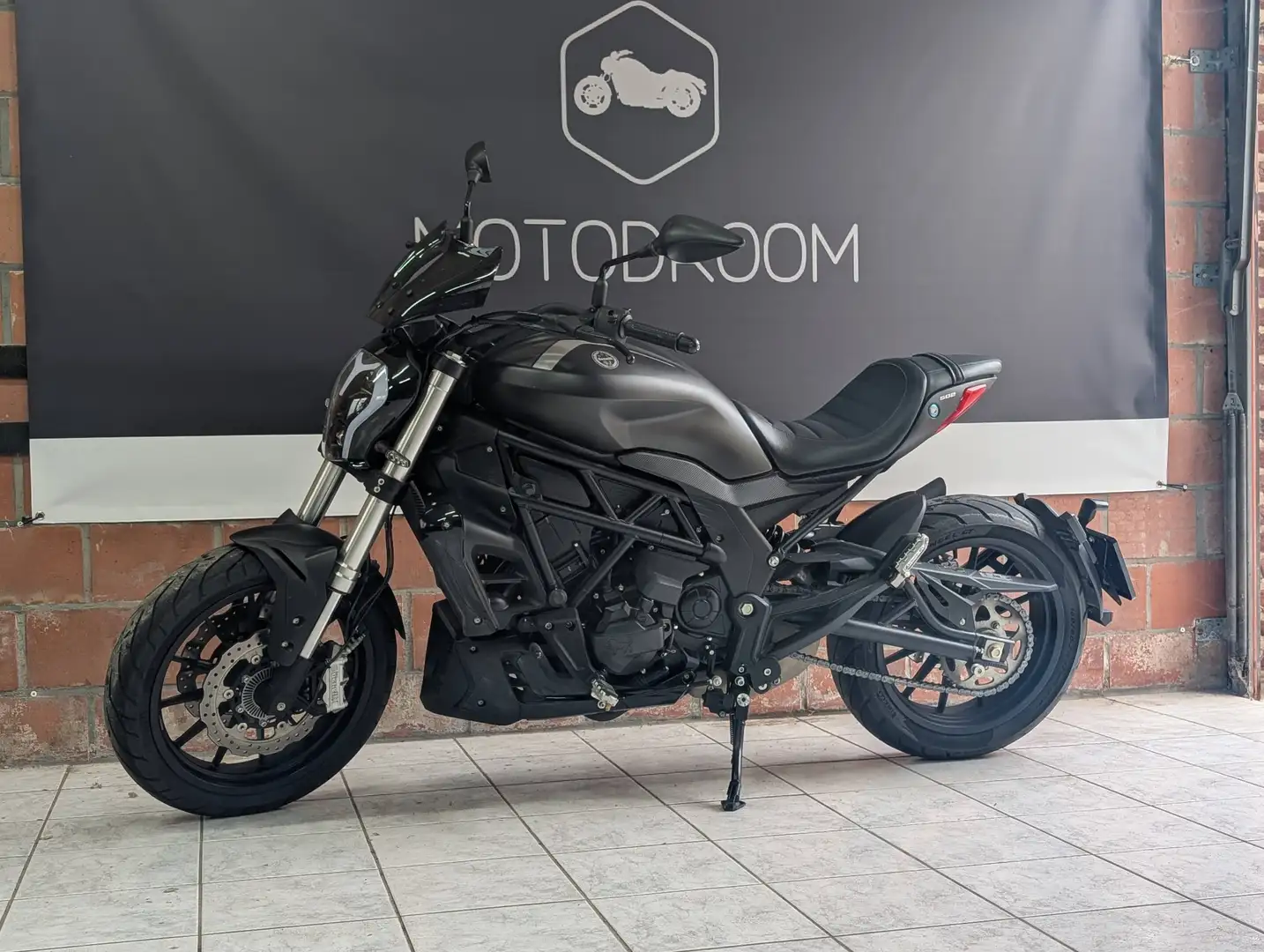 Benelli 502C Negru - 1