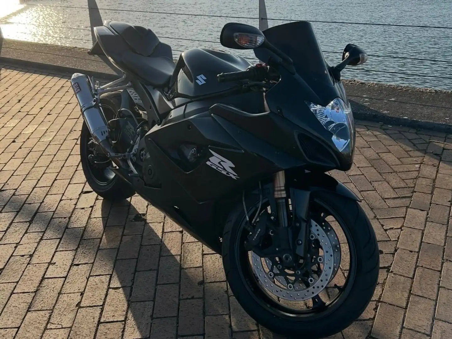 Suzuki GSX-R 1000 K5 Zwart - 1