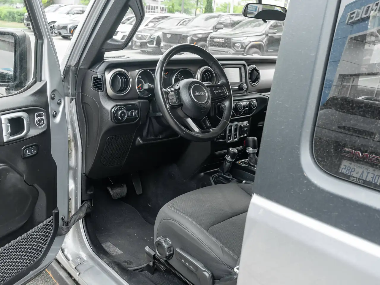 Jeep Wrangler снимка Jeep Wrangler