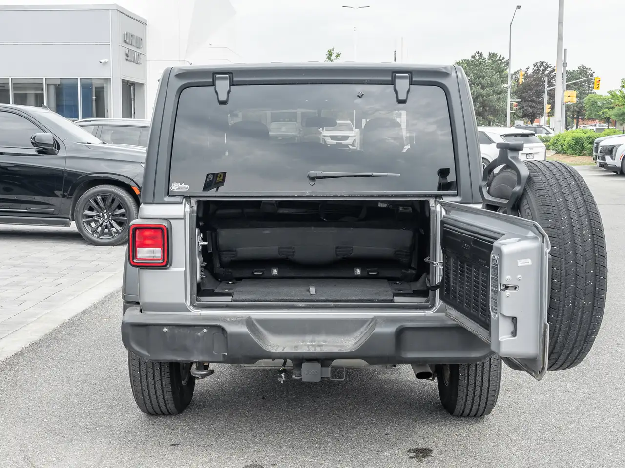 Jeep Wrangler снимка Jeep Wrangler