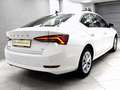 Skoda Octavia iV Limousine 1.4 TSI eHybrid Style Mem Rcam HUD AC Weiß - thumbnail 17