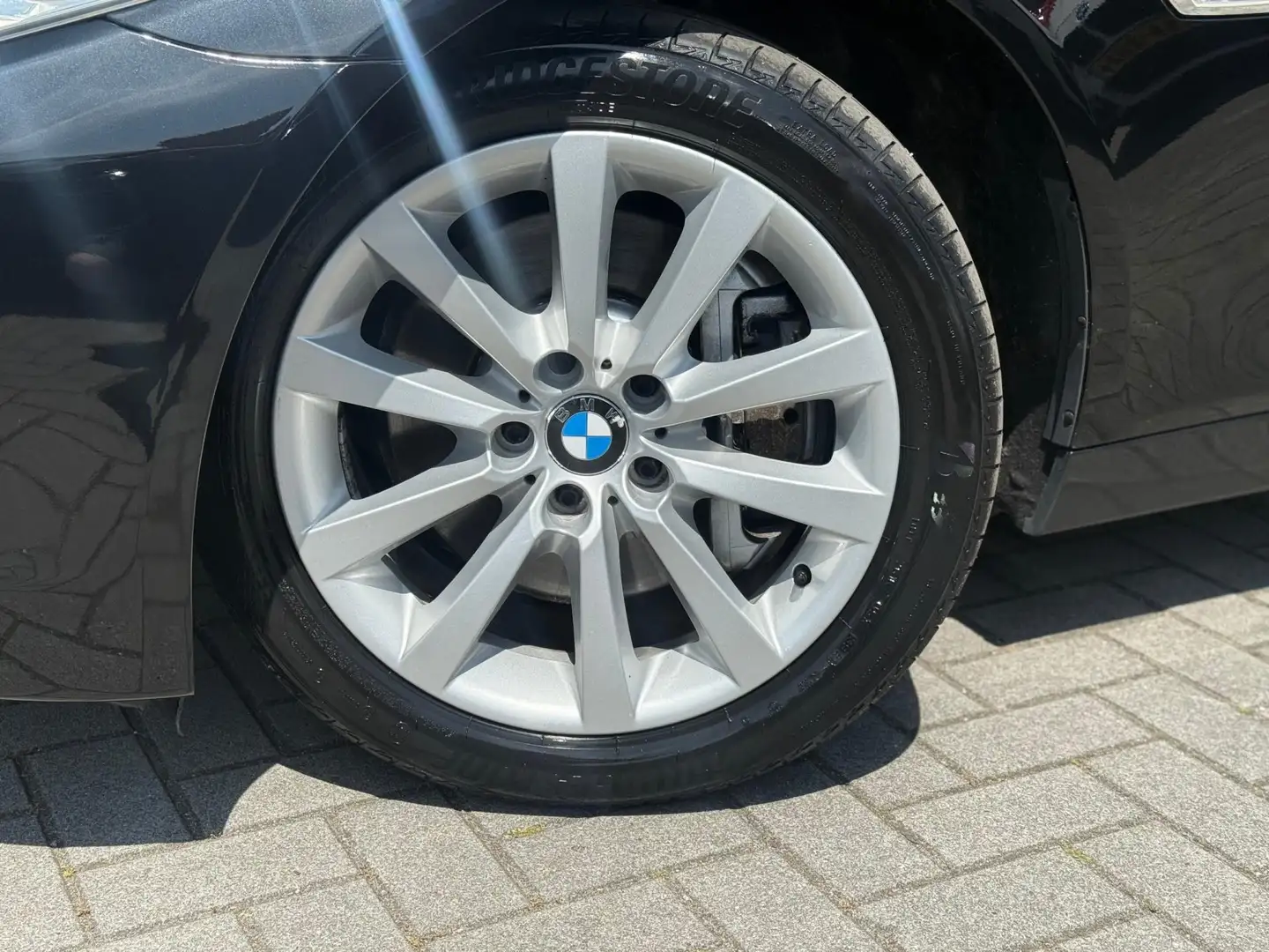 BMW 528 5-serie 528i High Executive|Leder|Dakje|Soft close Zwart - 2