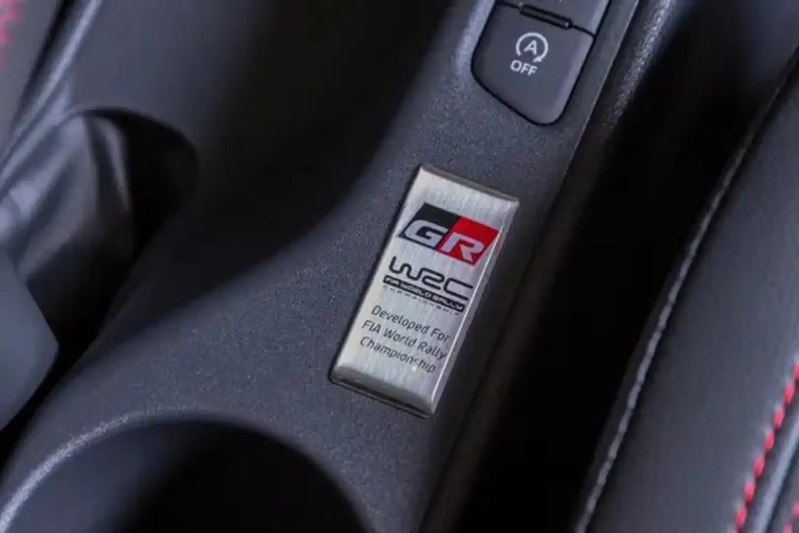 Toyota Yaris GR 1.6 High Performance Blanc - 2