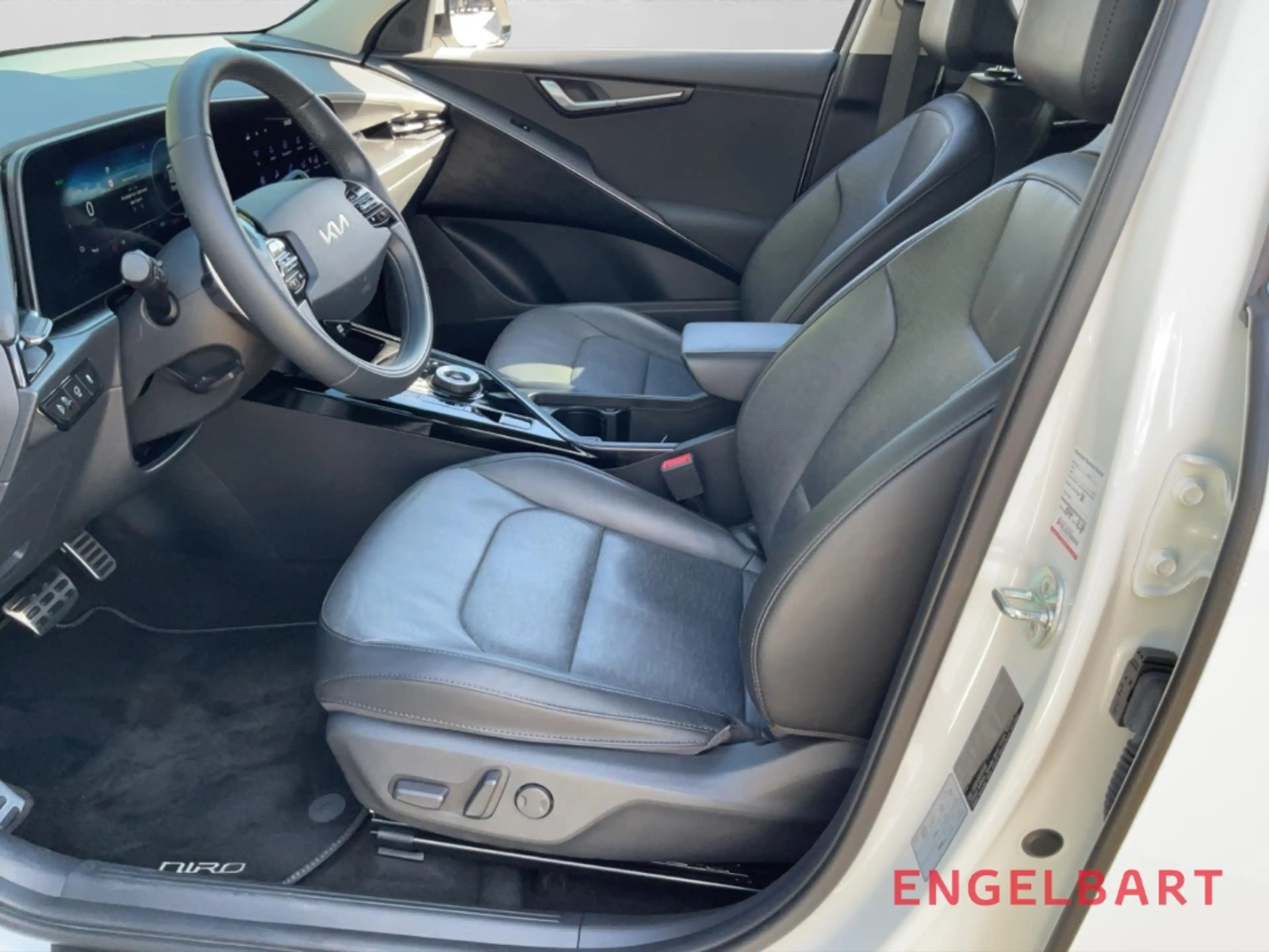 Kia Niro e-Inspiration Navi Digitales Cockpit LED ACC El. H — photo 7