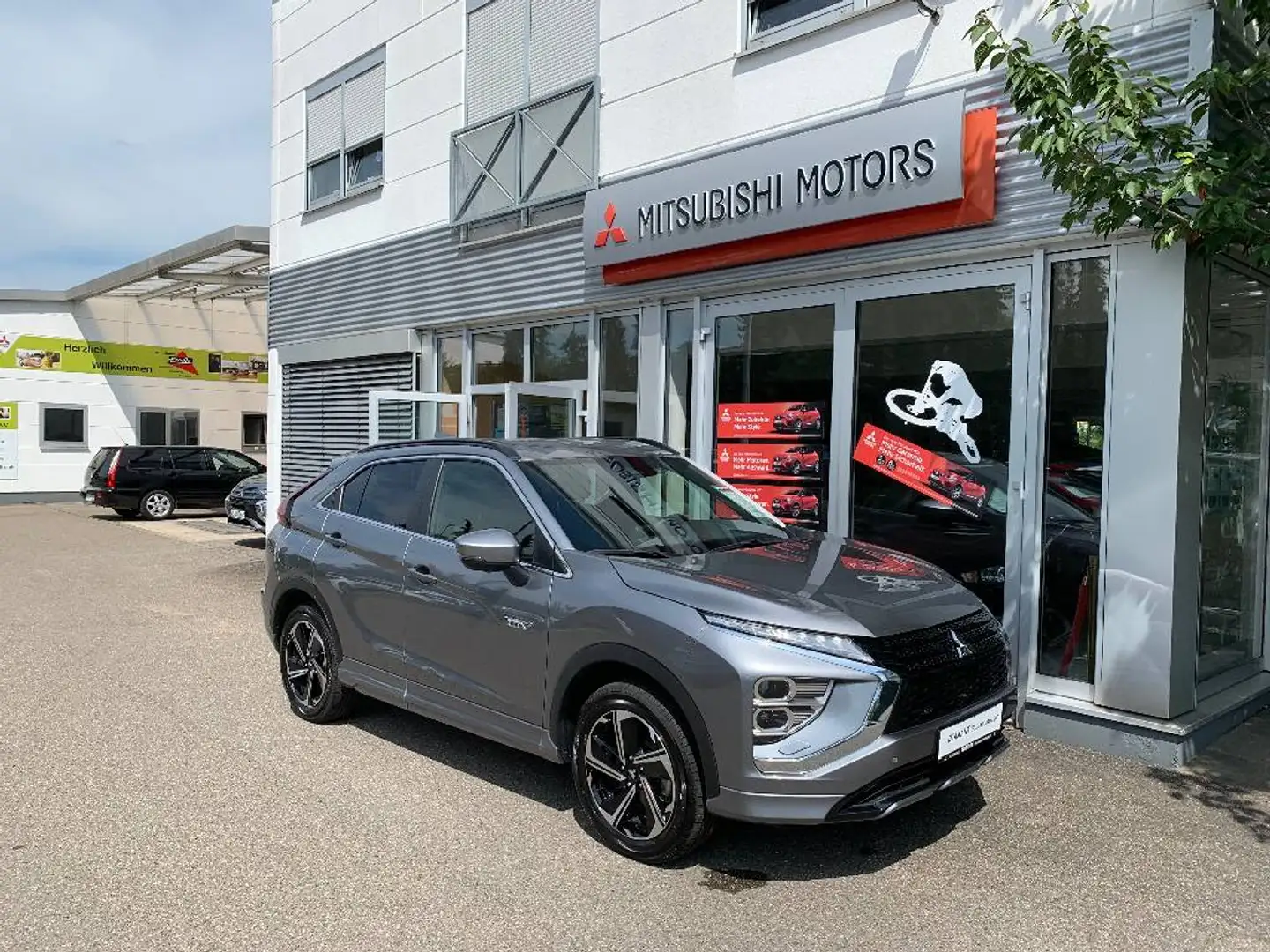 Mitsubishi Eclipse Cross Plug-in Hybrid Select -Paket Grau - 1