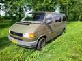 Volkswagen T4 Transporter T4 2.4d custom defensie Groen - thumbnail 1