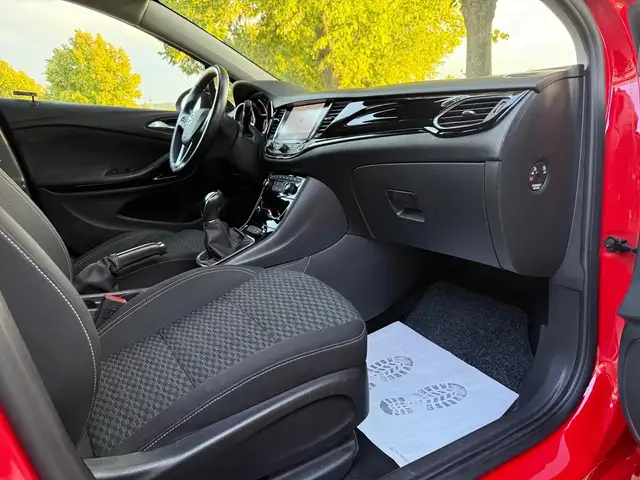Opel Astra view 15