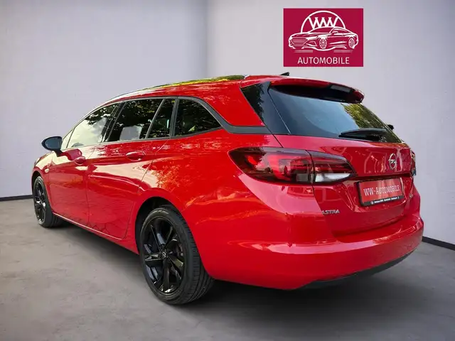 Opel Astra view 6