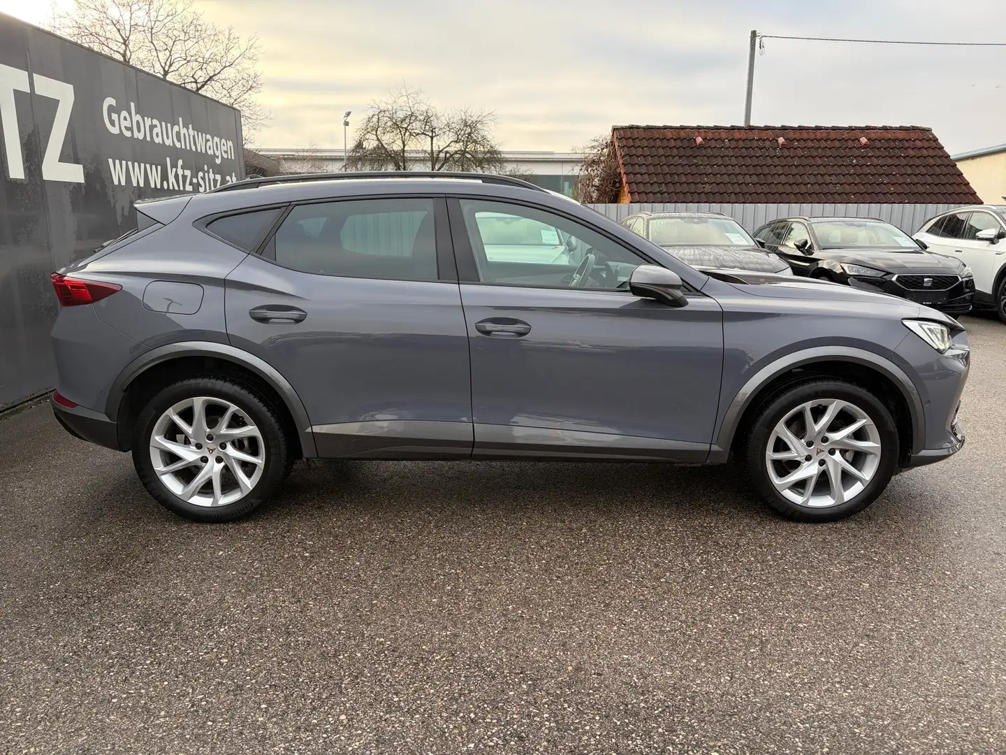 CUPRA Formentor 1,5 TSI DSG | AHK Grau - 2