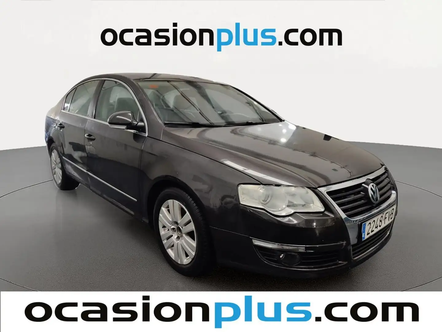 Volkswagen Passat 2.0TDI Highline Marrón - 2