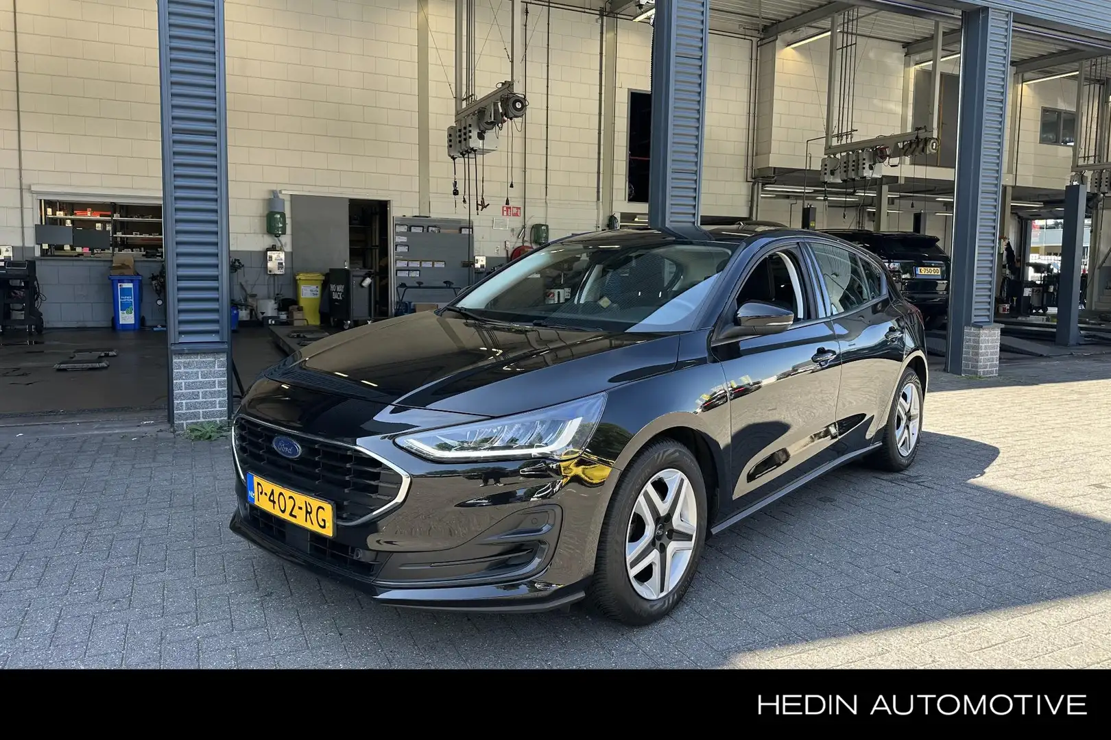 Ford Focus 1.0 EcoBoost Connected | Navigatie | Parkeersensor Zwart - 1