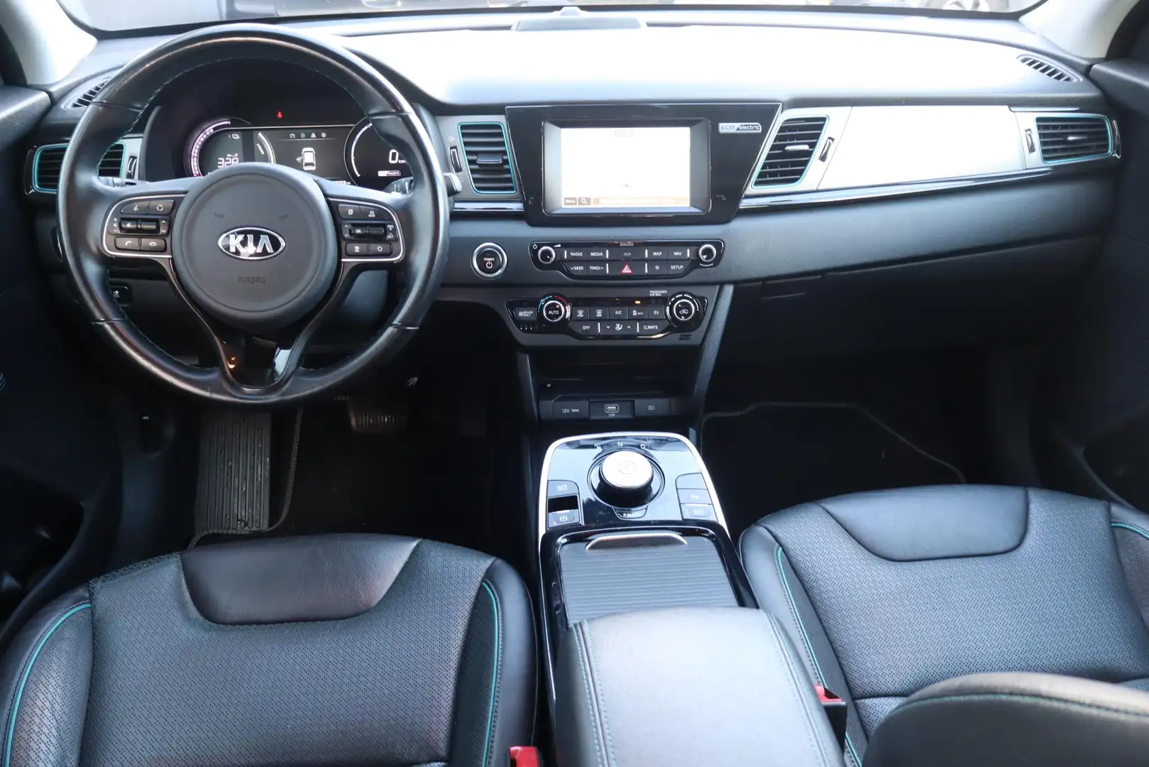 Kia e-Niro DynamicLine 64 kWh 95,5% SOH, Navigatie, Camera, C Gris - 2