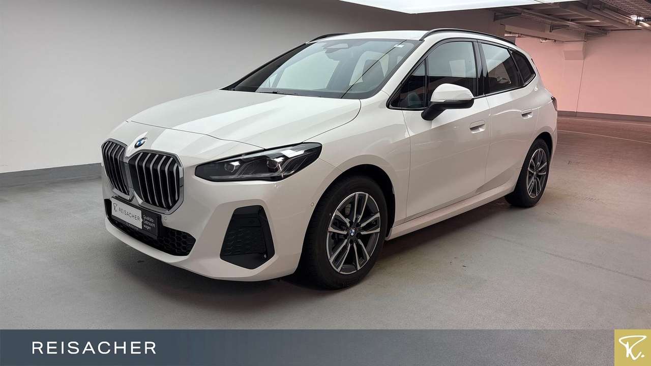 BMW 220 2025
