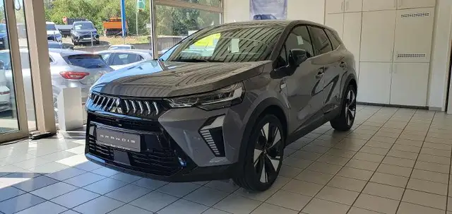 Mitsubishi Grandis main image
