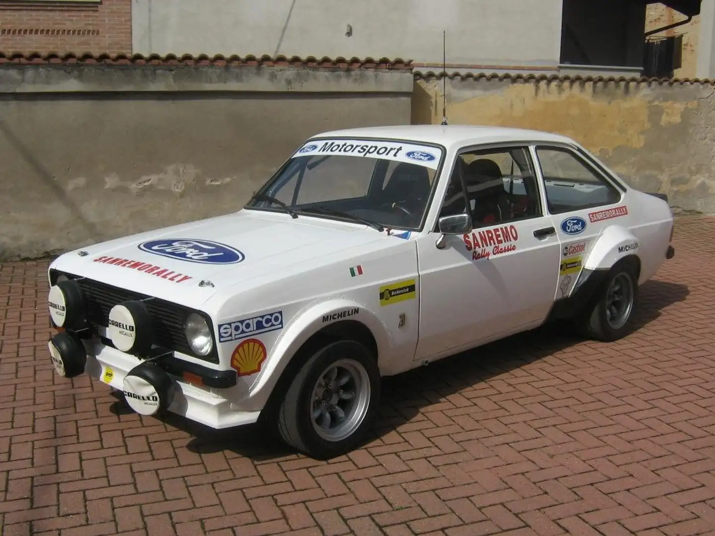 Ford Escort RS 2000 MK II Gr.2 Білий - 1